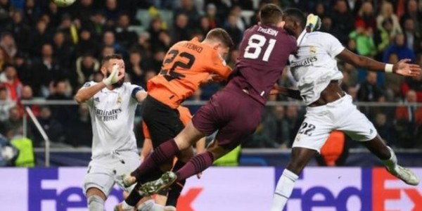 开云手机在线登陆-国家德比前遭遇欧冠重挫 忐忑巴萨遇上平静皇马