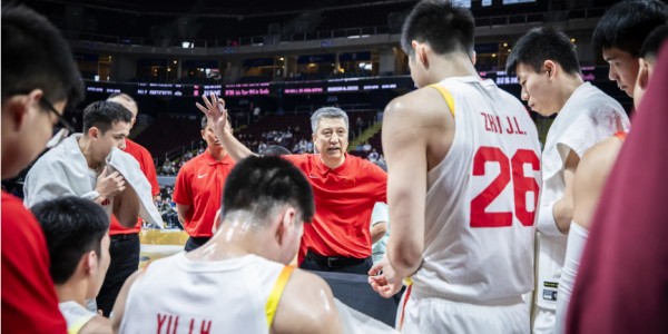 开云电子登录-比张镇麟还差！中国男篮逆转夜最失意之人：失误被换下 出场30秒